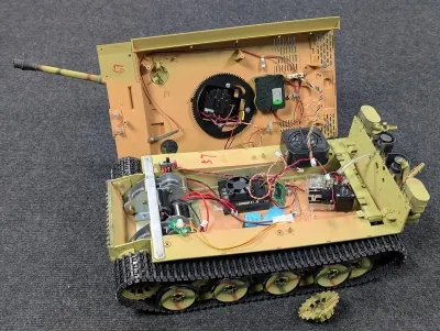 Defective - RC Tank 2.4 GHz Taigen Tiger 1 Kursk Special Paint Job BB 1:16 Licmas Tank