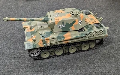 Defect - 3819-1 German Panther by Heng Long