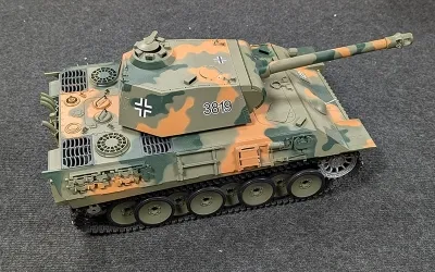 Defect - 3819-1 German Panther by Heng Long