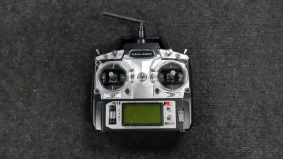 BWARE/DEFEKT Panzer Fernsteuerung Fly Sky 2.4 GHz FS-T6 Fernbedienung