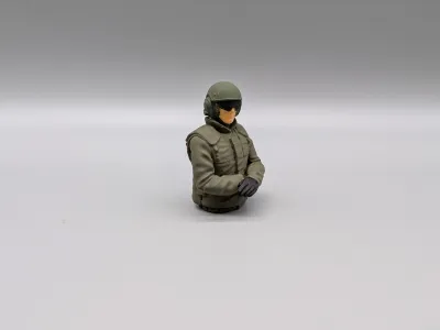 B-Ware 1:16 IDF Panzersoldat Merkava Panzer bemalt aus Resin