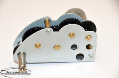 4:1 Stahlgetriebe für KV-1 und KV-2 Panzer mit Metallunterwanne