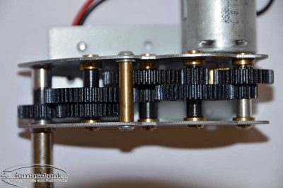 4:1 Stahlgetriebe für KV-1 und KV-2 Panzer mit Metallunterwanne