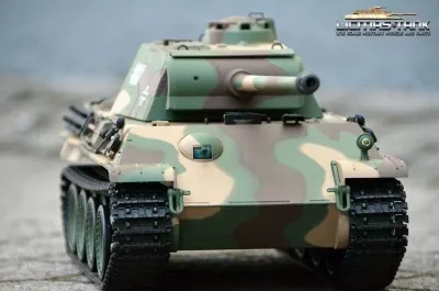 RC Panzer 2.4 GHz Panther Ausführung G Tarn Schussfunktion + IR 1:16 Heng Long V7.0 Stahl Getriebe
