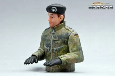 1/16 Figur Bundeswehr Halbfigur Deutscher Panzerkommandant für Panzer Leopard