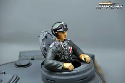 German Tiger tank commander Resin painted 1:16 licmas tank F1001