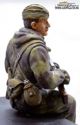 Figure Soldier WW2 russian Scout with PPSh-41 Tankrider 1:16
