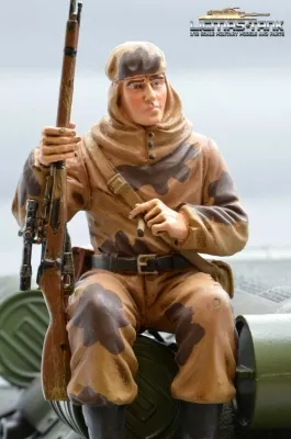 Figure Soldier WW2 Russian Sniper Russian Sniper Tankrider Amobea Pattern brown sand Scale 1:16