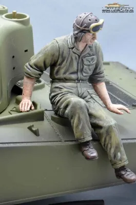 1/16 Figure U.S. Tank Crew WW2 Tank Soldier sitting