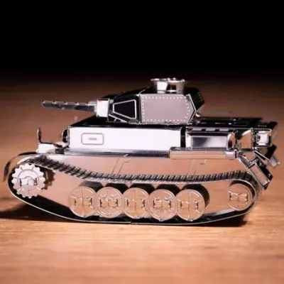 Metal Time Tank Pz.Kpfw. II Ausf.G (World of Tanks) constructor kit