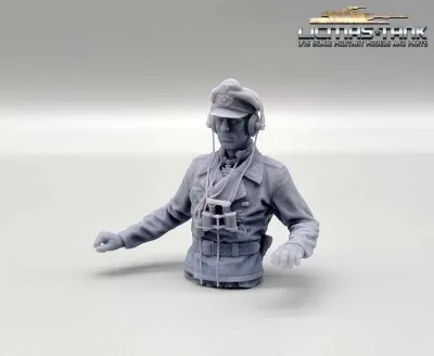 1/16 Figur Deutscher Panzerkommandant Ludwig Wolf mit Schirmmütze unbemalt
