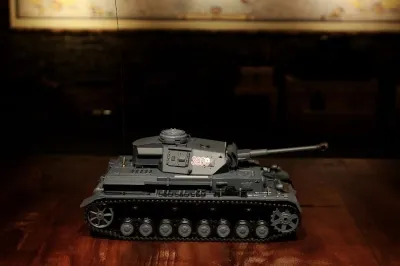 Heng Long 1:16 Grey RC Panzer IV Ausf. F2 with Metal Tracks V7.0