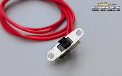 Ein- und Ausschalter für Panzer Modelle mit Heng Long 7.0 Elektronik mit langem Kabel
