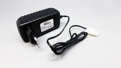 Charger for NiMH batteries with Tamiya plug for HENG LONG and Taigen/Torro tanks 1000mA