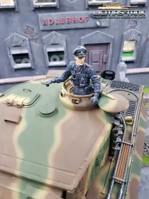 1/16 Figur Halbfigur Kommandant Deutsche Panzerbesatzung WW2 Normandie 1944