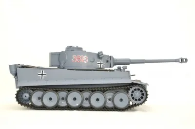 RC Tank Tiger I Heng Long 1:16 gray with steel gear BB + IR 2.4GHz - V 7.0