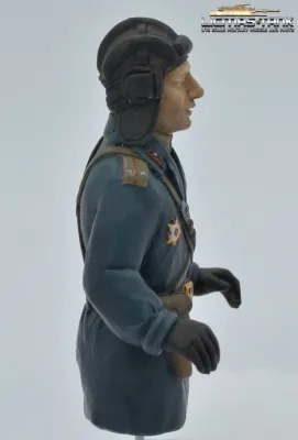 1/16 Figur Russischer Panzerkommandant handbemalt