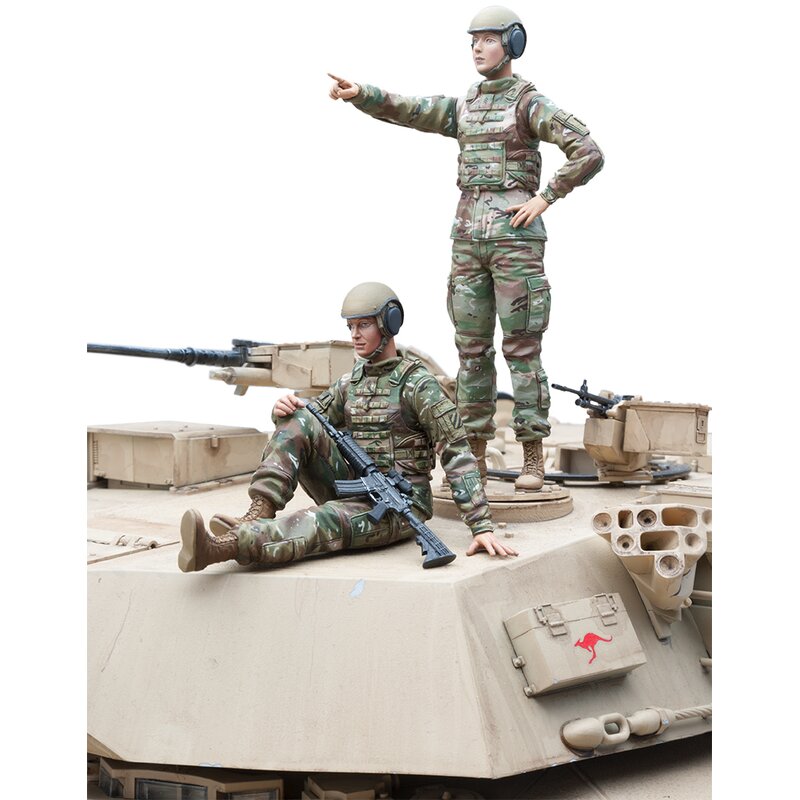 1/16 scale tank crew & military figures