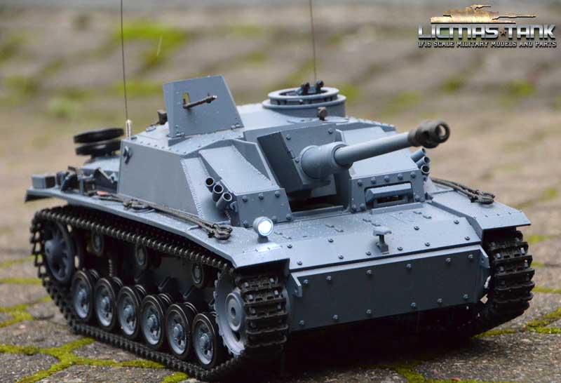 Tiger I & StuG III AOSHIMA 03961 WWII German Battle Tanks Set A in 1:350 