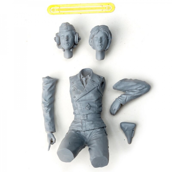 Female Loader Model Kit (SOL Model) Scale 1/16