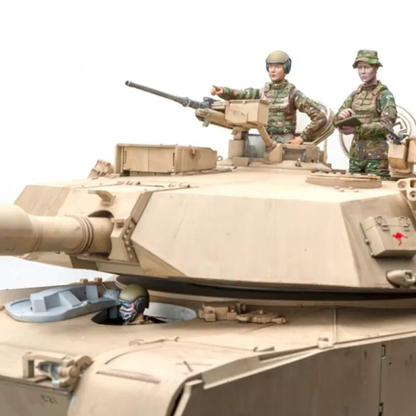 Amerikanische Panzerbesatzung weiblich 4 - Figurenbausatz - Maßstab 1/16 (SOL Model)