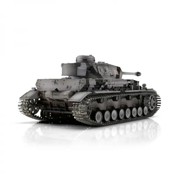 RC Panzer 4 PzKpfw IV. Ausf. G Winter Camouflage IR Battle with torro wooden box