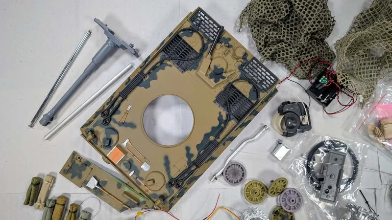 defective B-goods - Heng Long Spare and Diorama Parts Bundle defective B-goods - Heng Long Spare and Diorama Parts Bundle