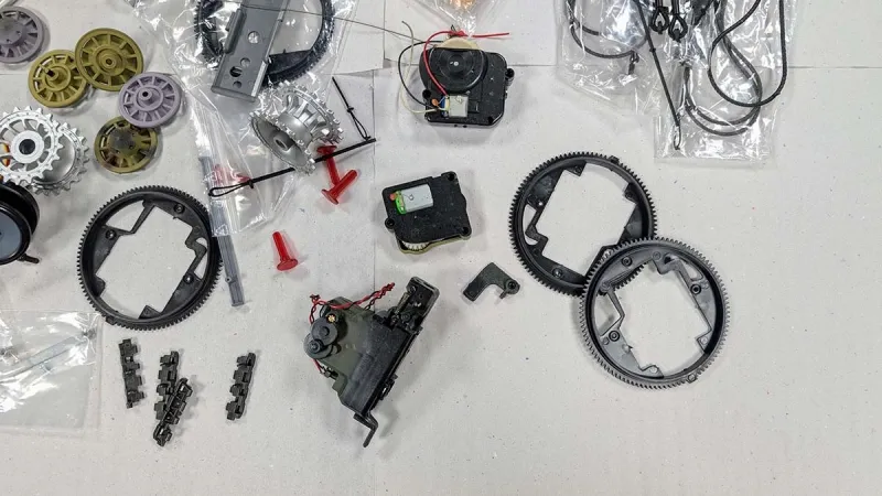 defective B-goods - Heng Long Spare and Diorama Parts Bundle defective B-goods - Heng Long Spare and Diorama Parts Bundle