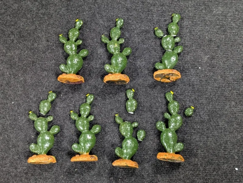 B-goods - 1/16 diorama cactus - large in a set of 7 (14 cm)