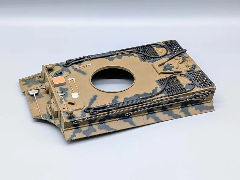 Customer Return with Breakage- RC Tank Tiger I - Spare part - Upper hull Camo Heng Long 1:16