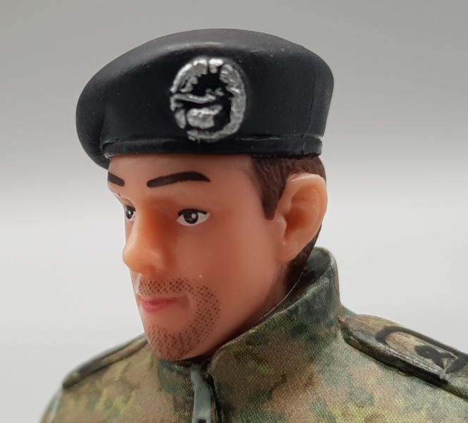 1/16 Figur Bundeswehr Halbfigur Deutscher Panzerkommandant für Panzer Leopard