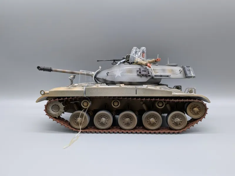 1:18 21st Century Toys M41 Walker Bulldog Tank