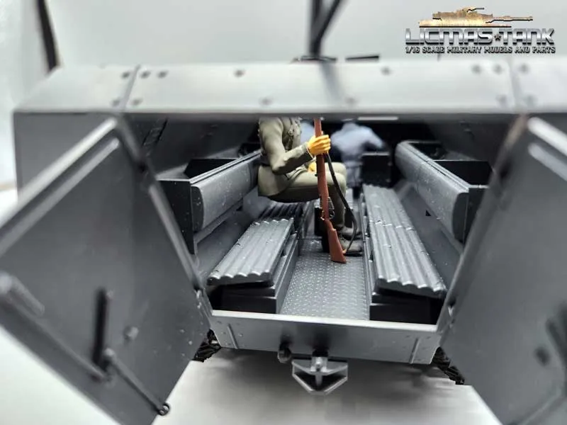 Rider 2 Resin figure – painted – for 1:16 Torro Sd.Kfz. 251/1 Ausf. D half-track vehicle Rider 2 Resin figure – painted – for 1:16 Torro Sd.Kfz. 251/1 Ausf. D half-track vehicle