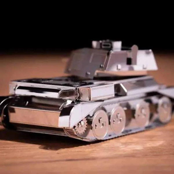 Metal Time Tank Cruiser Mk III (World of Tanks) constructor kit