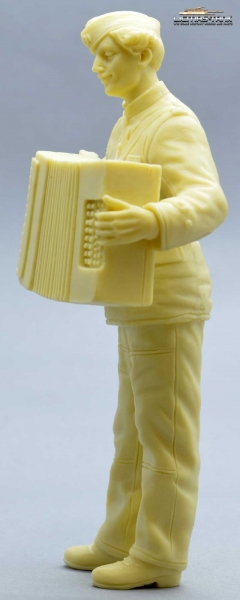Model Kit 1:16 German tank crew marksman with accordion Normandy 1944