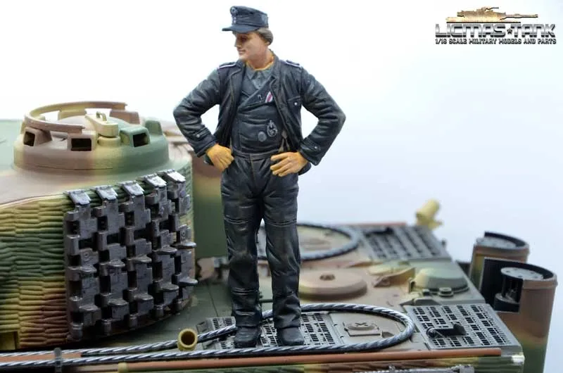 1/16 Figur deutsche Panzerbesatzung Ladeschütze WW2 Normandie 1944