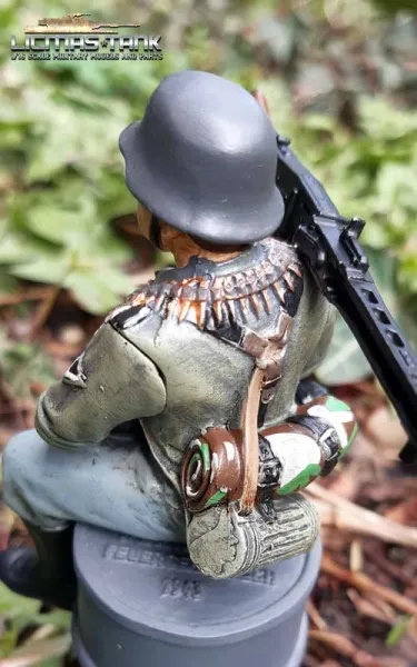 1/16 Figur deutscher Tank Rider WW2 Soldat MG42 Schütze Wehrmacht handbemalt 1/16 Figur deutscher Tank Rider WW2 Soldat MG42 Schütze Wehrmacht handbemalt