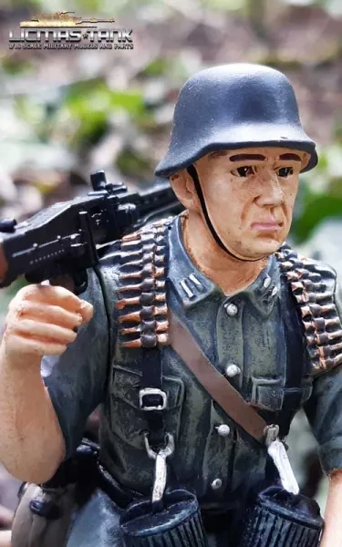 1/16 Figur deutscher Tank Rider WW2 Soldat MG42 Schütze Wehrmacht handbemalt 1/16 Figur deutscher Tank Rider WW2 Soldat MG42 Schütze Wehrmacht handbemalt