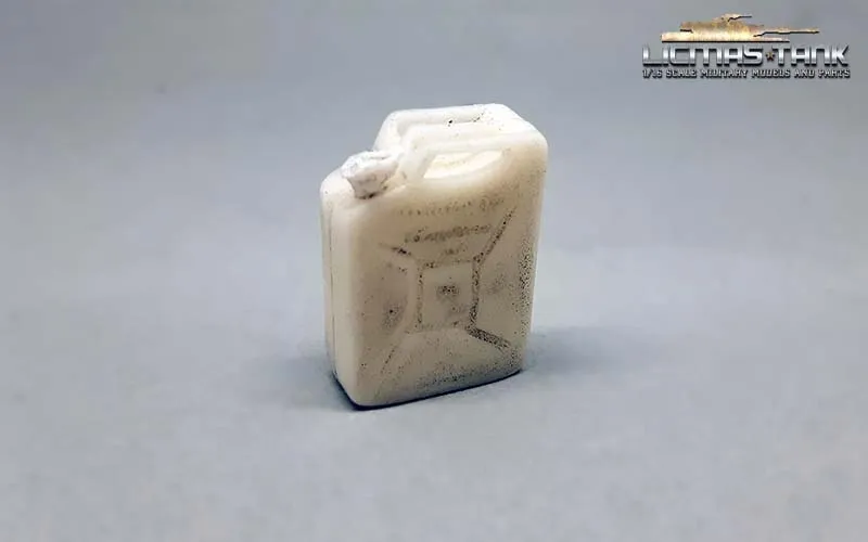 Jerrycan Wehrmacht plastic with font unpainted licmas tank 1:16