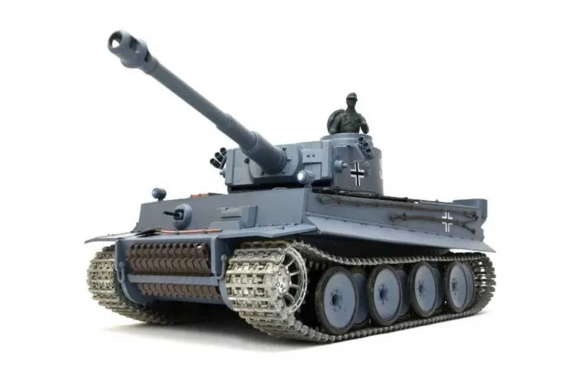 RC Tank Tiger I Heng Long 1:16 With steel gear and metal tracks 2.4Ghz Remote Control V7.0
