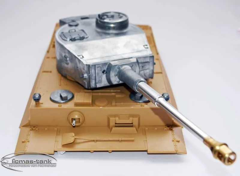 Tiger 1 Oberwanne mit Metallturm und 6mm Schusssystem