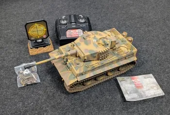 TIGER 1 / PzKpfw VI Tiger late 1:24 Forces of Valor - Limited War Thunder Edition