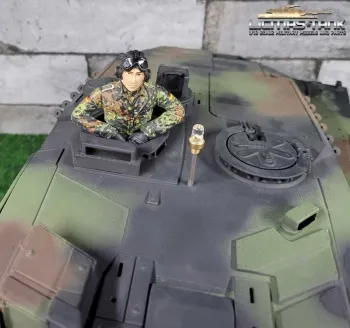 Pfingsten Angebot!!! 1/16 Figur Bundeswehr Leopard Panzer Soldat Flecktarn