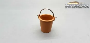 1 x plastic bucket