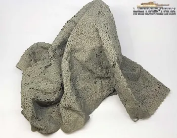 Camouflage net in 1:16 scale olive-green