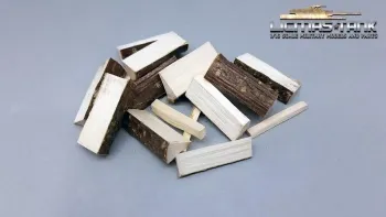 1/16 diorama accessory Pieces of Wood roughly chopped