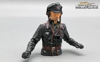 1/16 Figur Deutscher Panzerkommandant Ludwig Wolf mit Schirmmütze bemalt