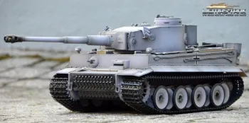 RC Panzer 2.4 GHz Tiger 1 Grau Taigen V3 IR +Servo +Kanonenrauch Metall-Edition 360°