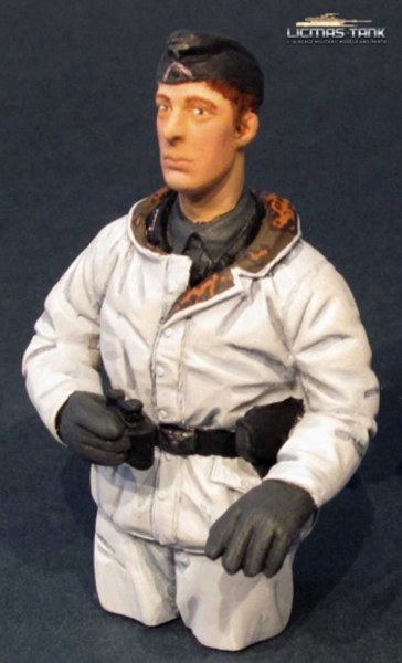 B goods 1/16 Figure German tank crew soldier Snow camo Wehrmacht Resin handpainted B goods 1/16 Figure German tank crew soldier Snow camo Wehrmacht Resin handpainted