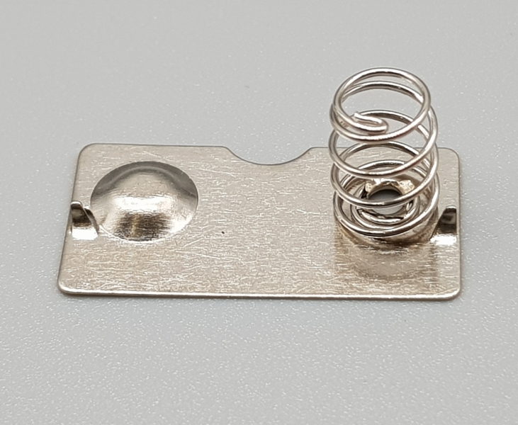 Ersatzteil Batteriefach Fernsteuerung Kontakt Heng Long / Taigen